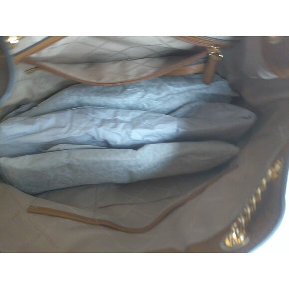 Michael Kors Alanis Large Pebbled Leather Bucket Bag Acorn New With Dust Bag - Picture 6 of 15